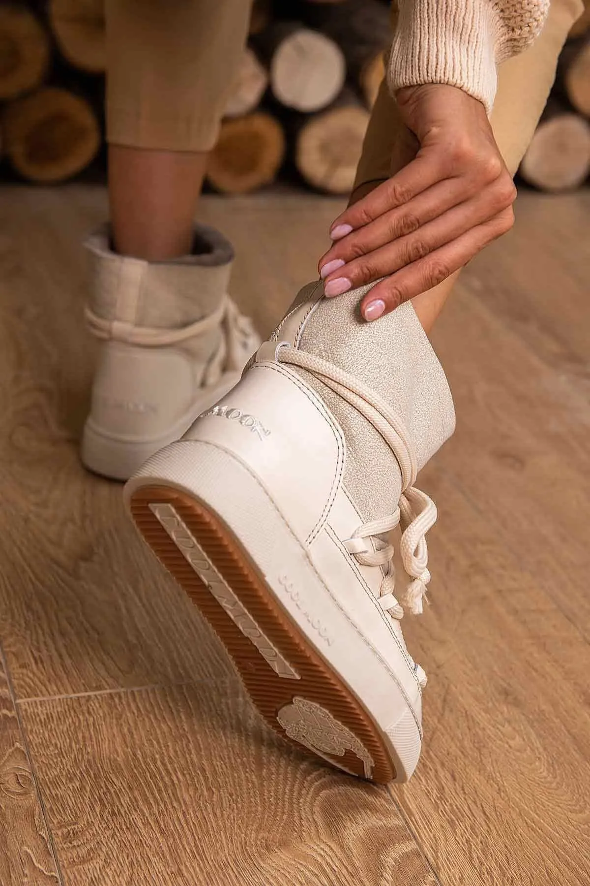 Cool Moon Genuine Fur Women's Sneaker - SCB-355074-BE