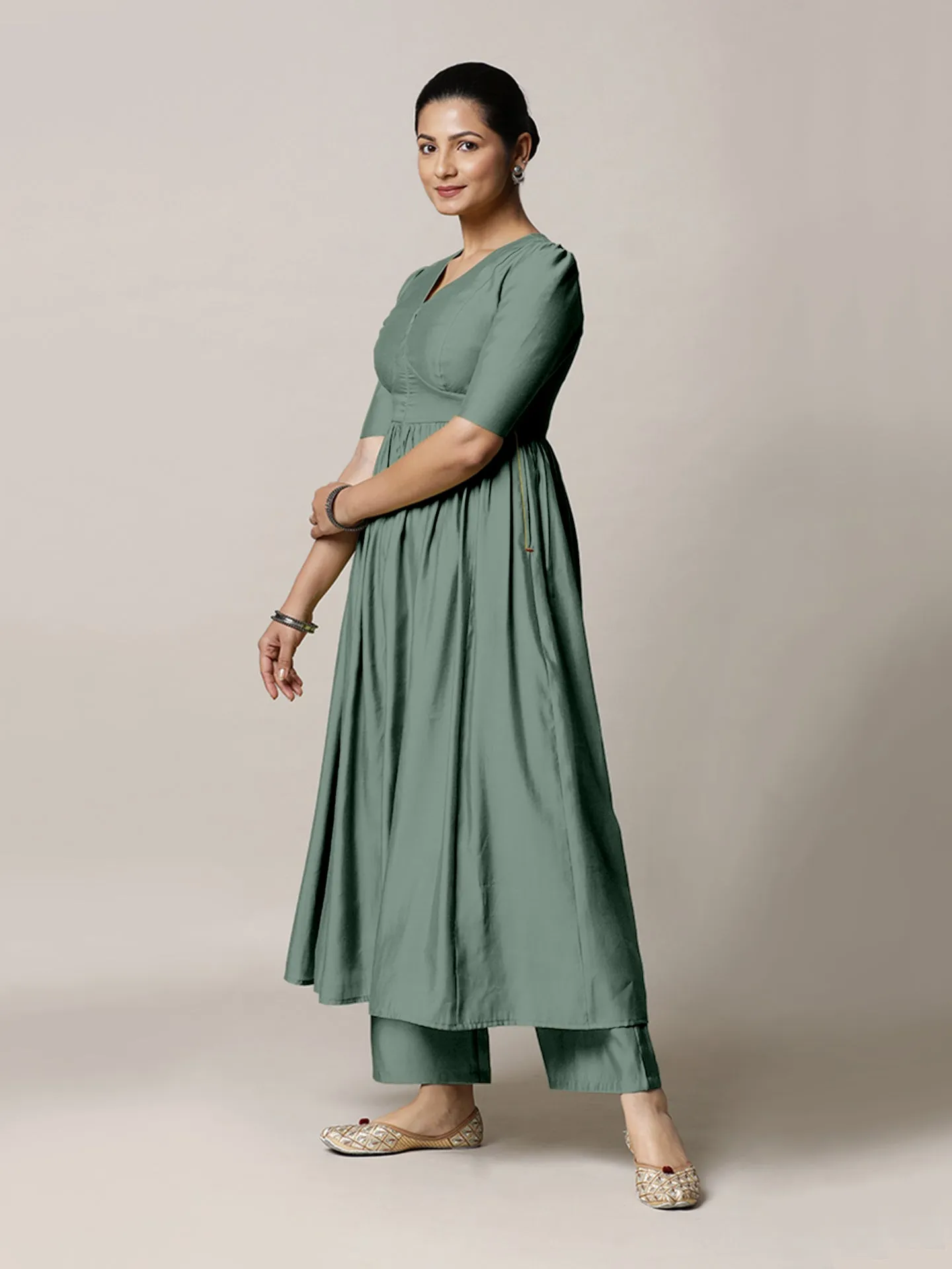 Faiza x Rozaana | A Line Kurta in Mint Green with Thread Work | Coords or Only Kurta