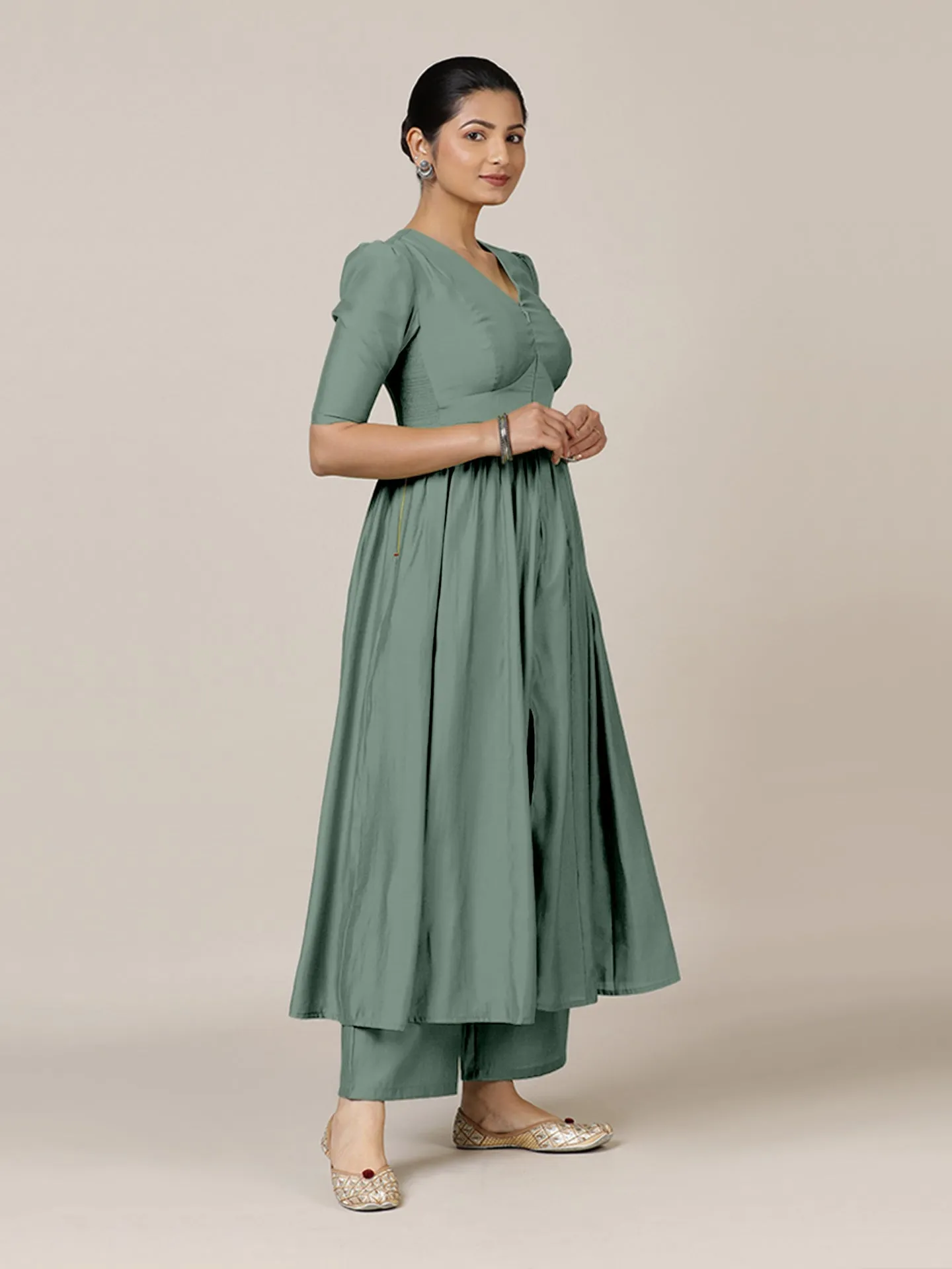 Faiza x Rozaana | A Line Kurta in Mint Green with Thread Work | Coords or Only Kurta